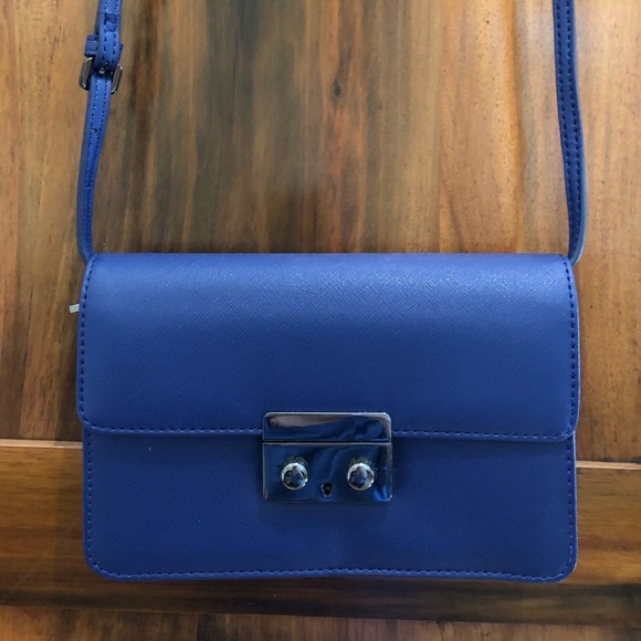 NWT beautiful blue small purse - Picture 1 of 4